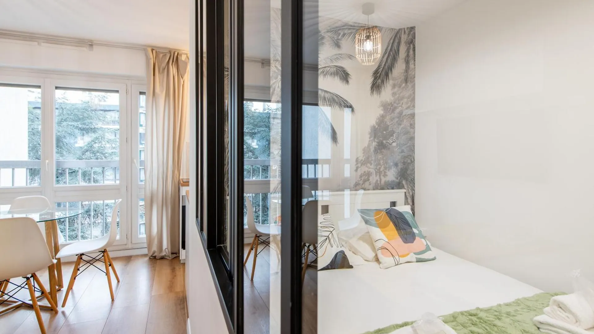 Amazing Deal - Central Location Near The Metro, Modern Amenities And Style Paříž 0*,  Francie