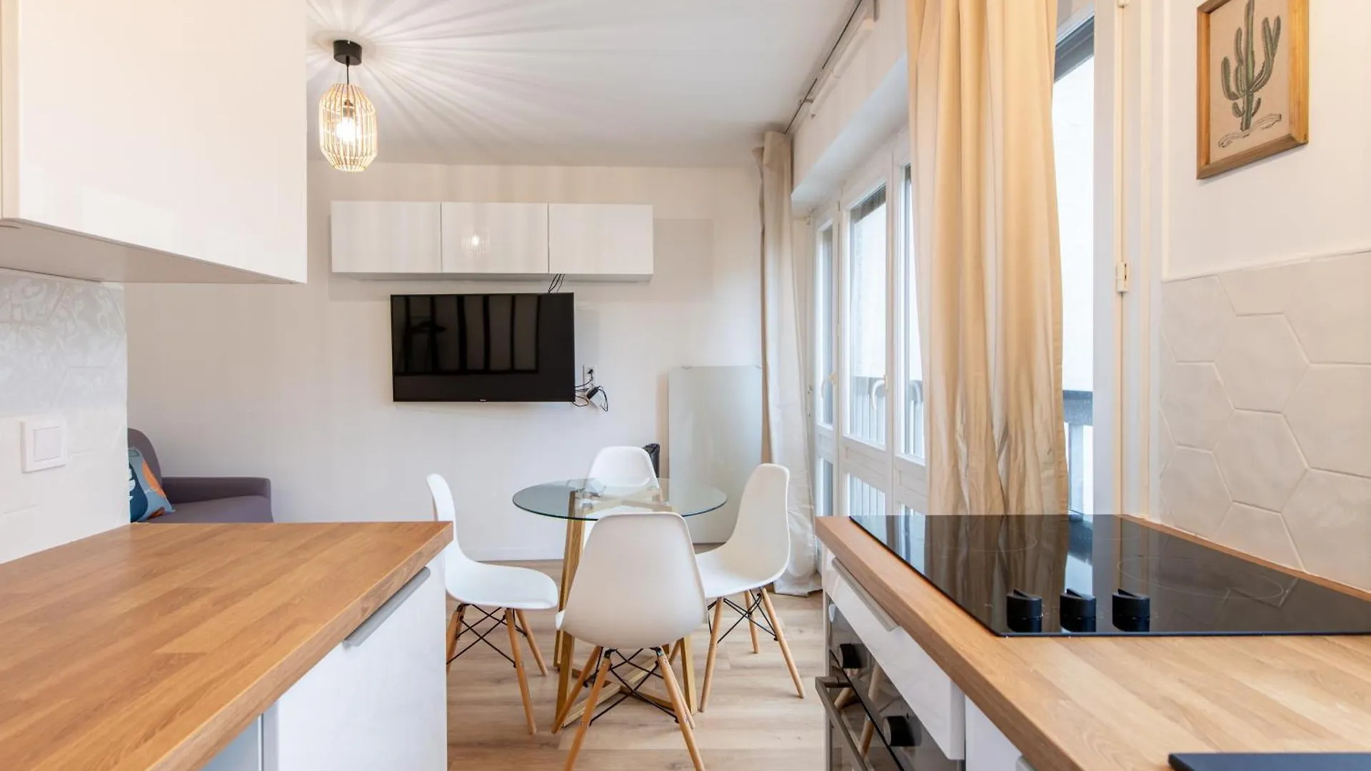 Amazing Deal - Central Location Near The Metro, Modern Amenities And Style Paris