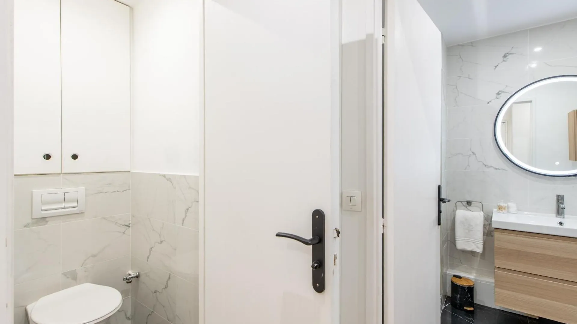 Amazing Deal - Central Location Near The Metro, Modern Amenities And Style Paris 0*,  France